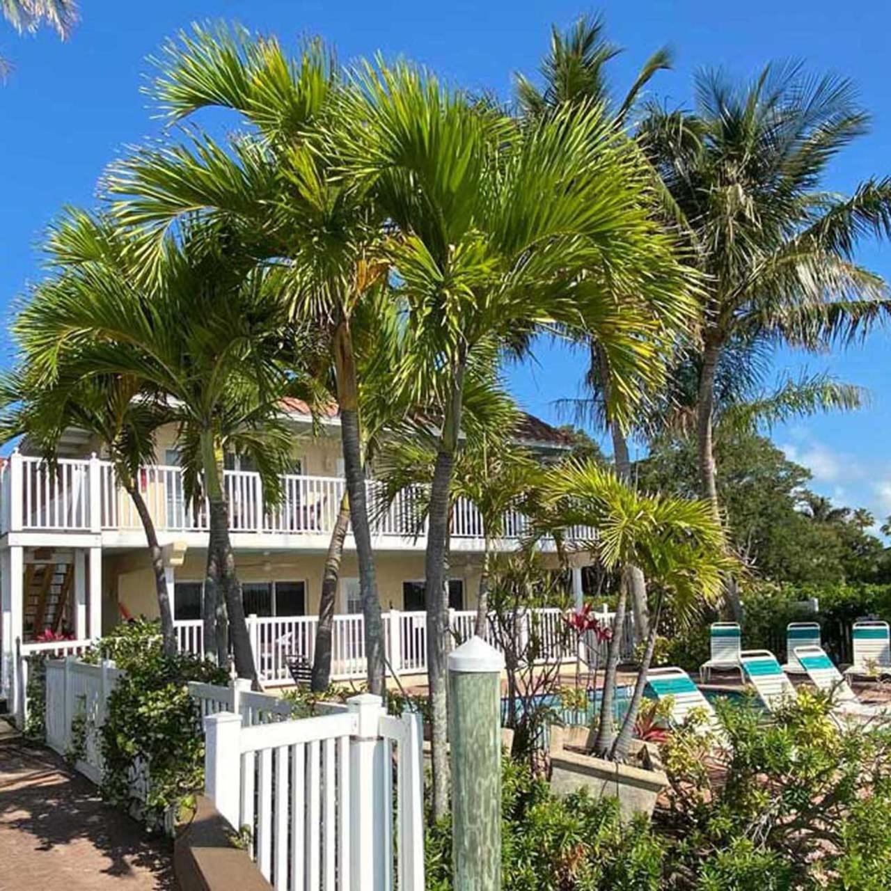 Tortuga Inn Beach Resort Unit #229 Bradenton Beach Exterior photo